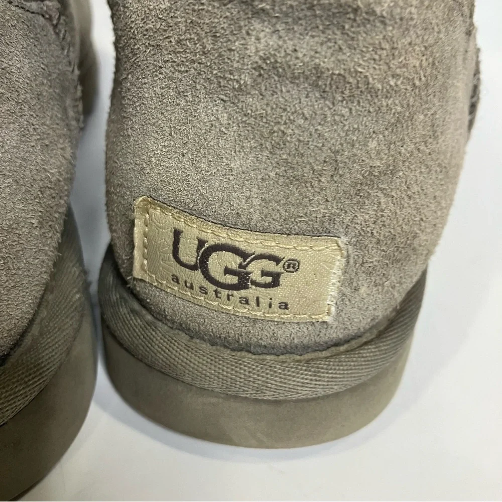 UGG Bailey button triplet ll shearling lined boots suede leather‎ women’s size